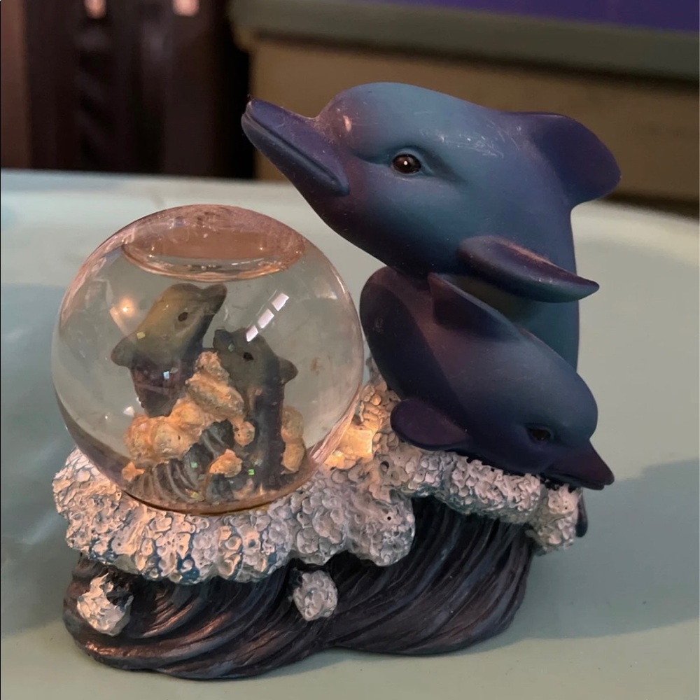 Dolphin SnowGlobe